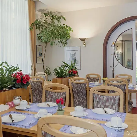 Hotel Saint Georges 2*