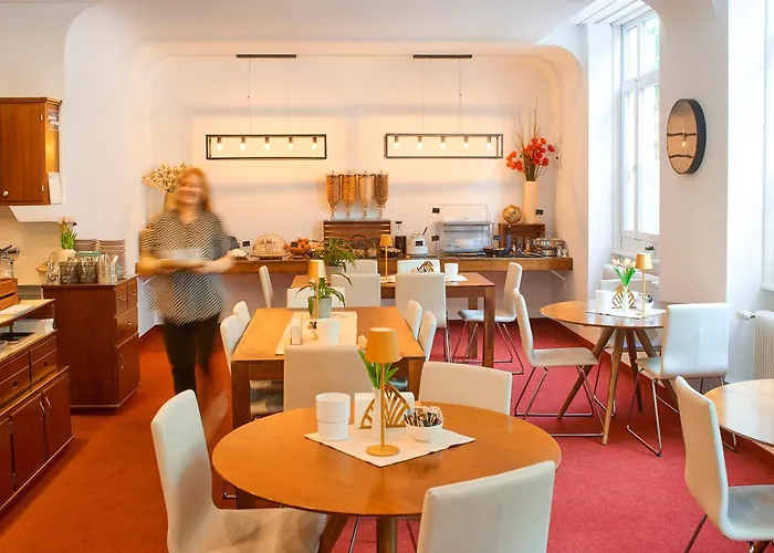 Saint Georges Hotel 2*