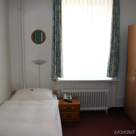 Saint Georges Hotel 2*